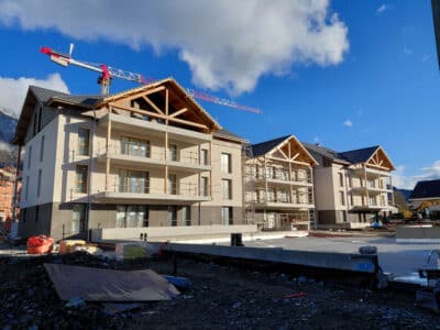 programme La Kroisée à Gilly sur Isère de Katrimmo, bâtiment B2 les façades sont presque terminées la livraison approche