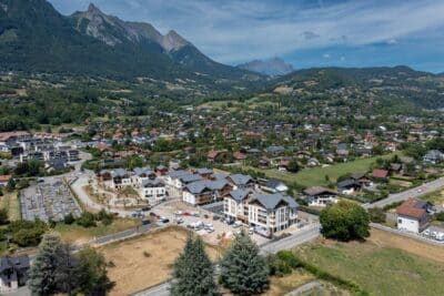 La Kroisée gilly-sur-isère livraison logements neufs juillet 2026 les travaux continuent sur la 2e partie maisons